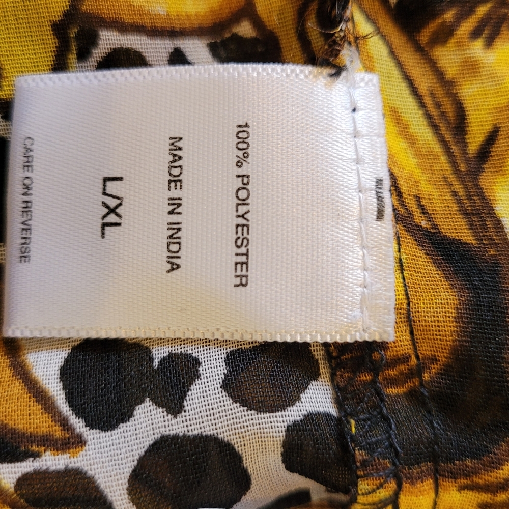 New York & Company Black And Gold Versace Inspired Print Open Front Kimono Top - Picture 7 of 7